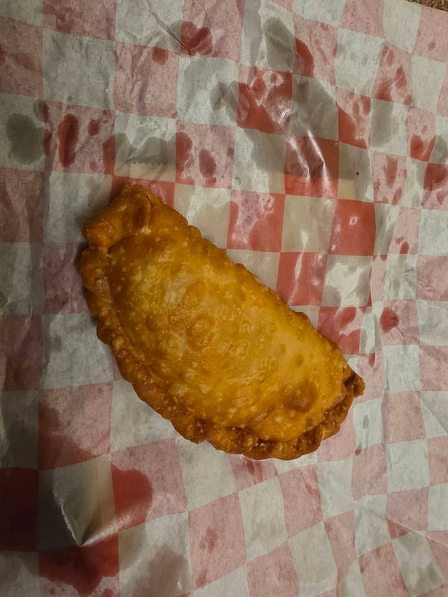 Single Empanada (Chicken).
